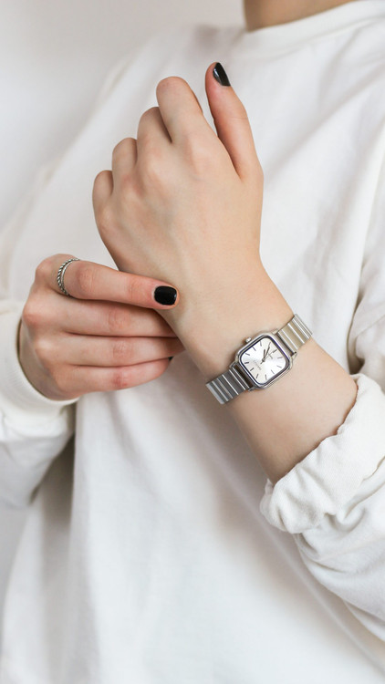 خرید اینترنتی ساعت دخترانه