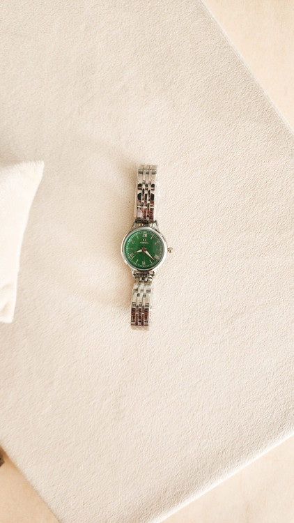 خرید اینترنتی ساعت دخترانه