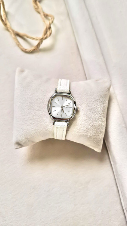 خرید اینترنتی ساعت دخترانه