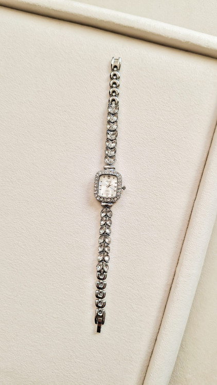 خرید اینترنتی ساعت دخترانه